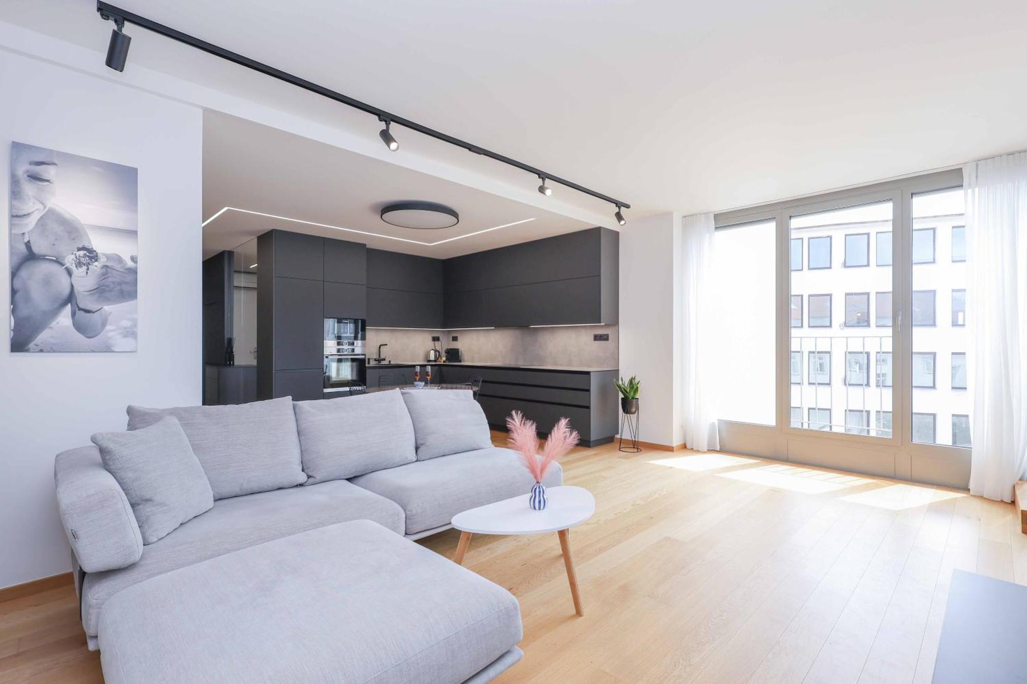 Downtown Luxe Retreat- Konventna Leilighet Bratislava Eksteriør bilde