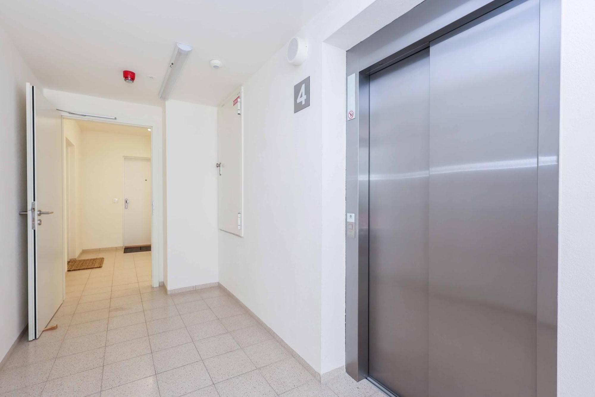 Downtown Luxe Retreat- Konventna Leilighet Bratislava Eksteriør bilde